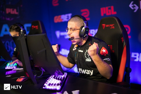 LOL名人堂典藏系列全新上线，开启游戏收藏新时代